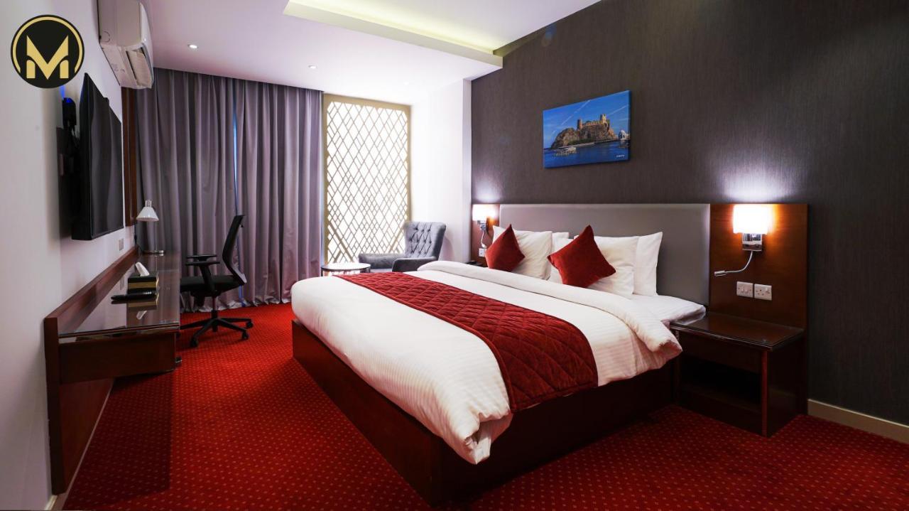 Express Hotel 3*